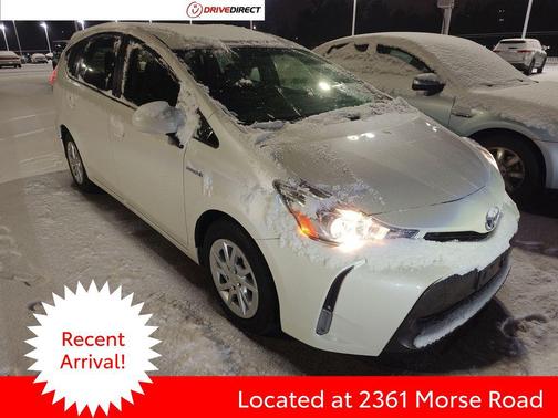 2016 Toyota Prius v Three