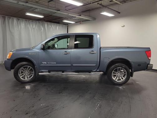 2012 Nissan Titan SL