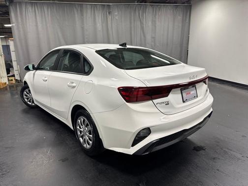 2023 Kia Forte LX