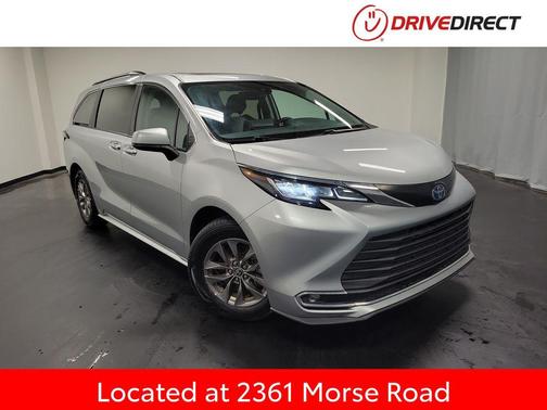 2023 Toyota Sienna XLE