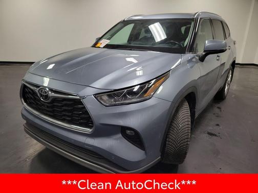 2022 Toyota Highlander Platinum