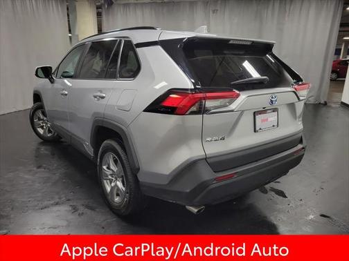 2022 Toyota RAV4 Hybrid XLE