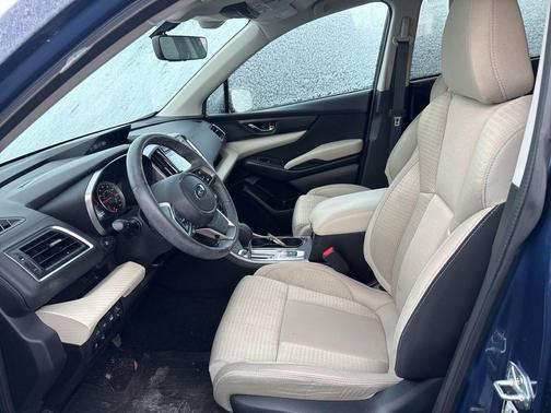 2022 Subaru Ascent Premium 8-Passenger