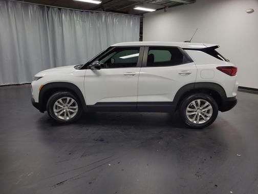 Summit White 2023 Chevrolet Trailblazer LS