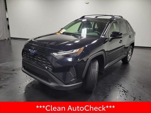 2022 Toyota RAV4 Hybrid XLE