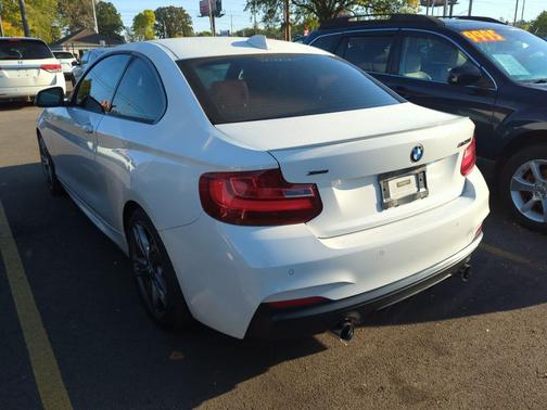 2016 BMW M2 Base