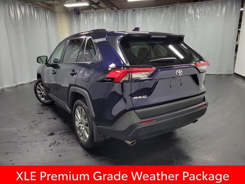 2022 Toyota RAV4 XLE Premium