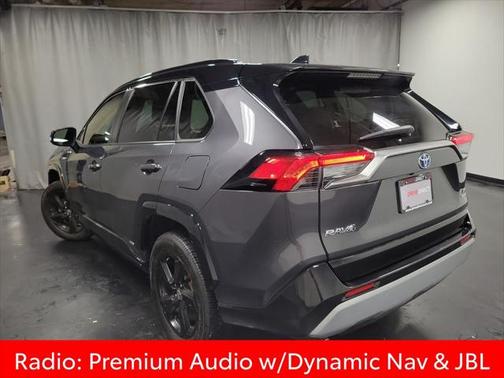 2020 Toyota RAV4 Hybrid SE