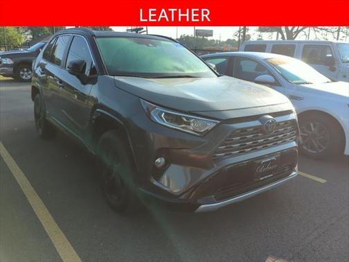 2020 Toyota RAV4 Hybrid SE