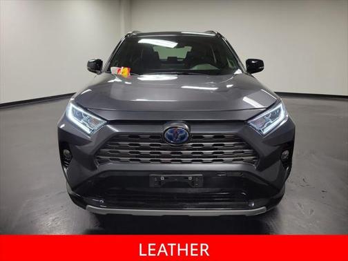 2020 Toyota RAV4 Hybrid SE