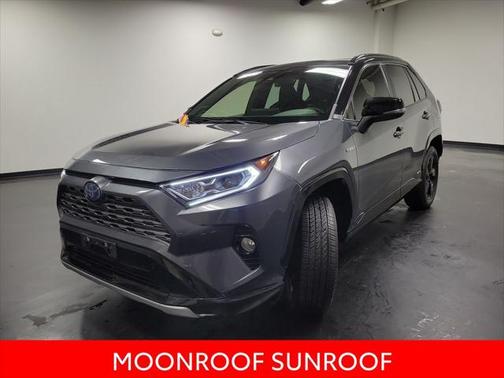 2020 Toyota RAV4 Hybrid SE