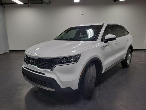 2023 Kia Sorento LX