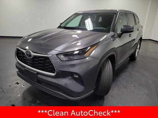 2022 Toyota Highlander LE