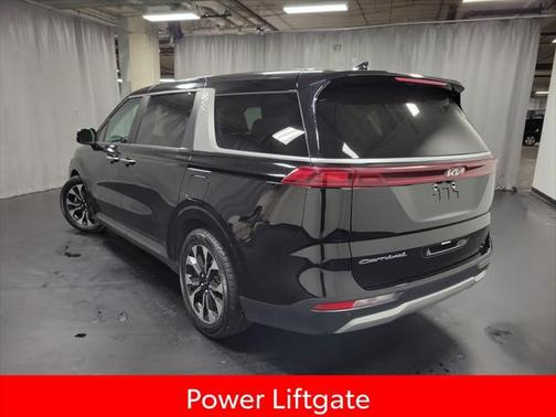 2022 Kia Carnival EX