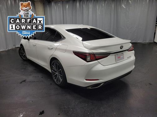 2022 Lexus ES 350 Base