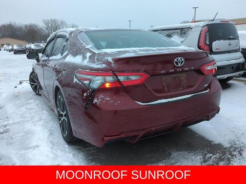 2018 Toyota Camry SE