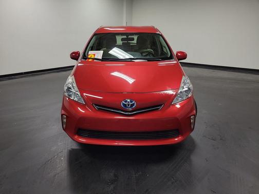 2014 Toyota Prius v Three