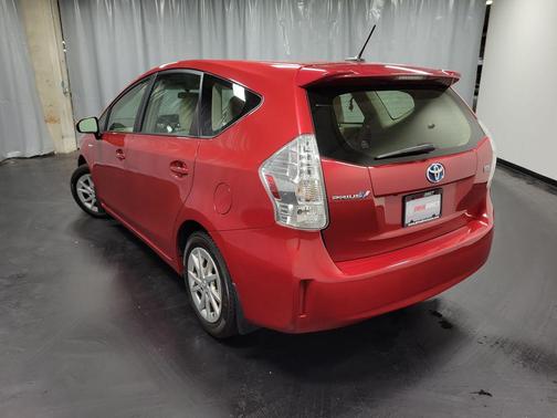 2014 Toyota Prius v Three