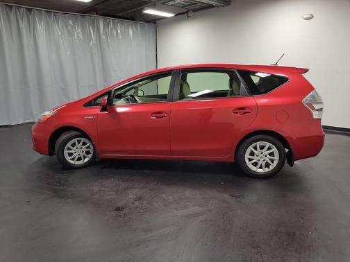 2014 Toyota Prius v Three