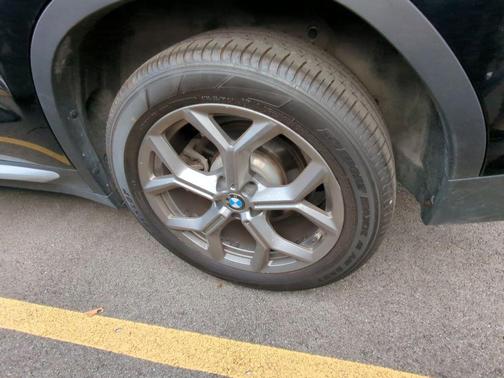 Black Sapphire Metallic 2024 BMW X3 xDrive30i