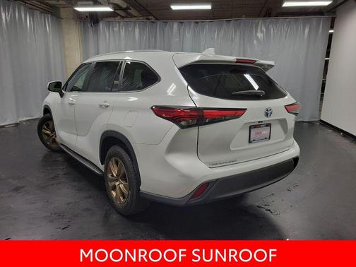 2023 Toyota Highlander Hybrid XLE