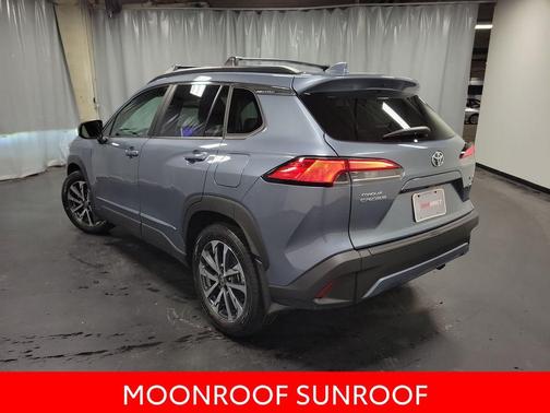 2024 Toyota Corolla Cross XLE