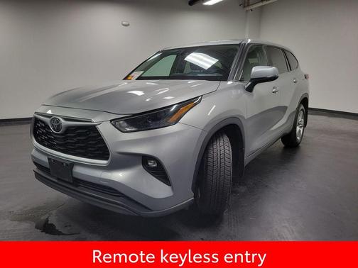 2024 Toyota Highlander LE