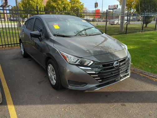 2024 Nissan Versa 1.6 S