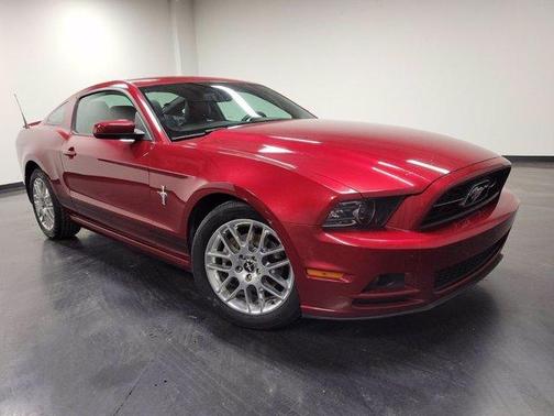 Photo 3 of 21 of 2014 Ford Mustang V6 Premium