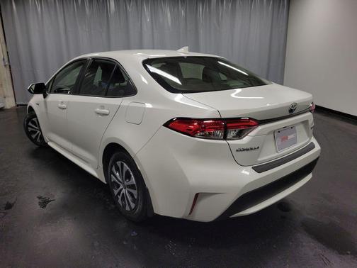 2020 Toyota Corolla Hybrid LE