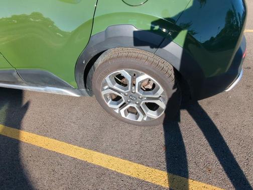 Undercover Green 2021 Kia Soul X-Line