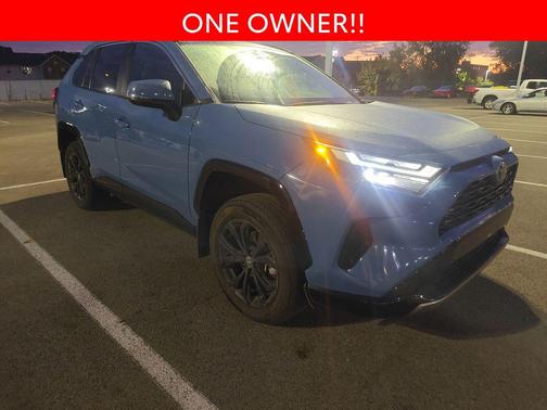 2023 Toyota RAV4 Hybrid SE