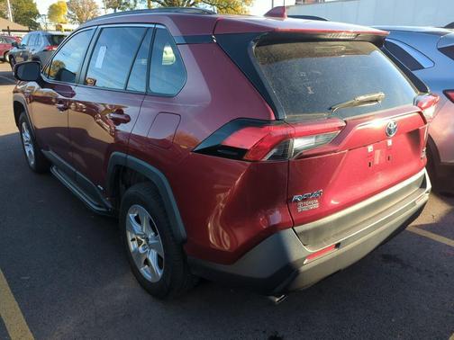 2020 Toyota RAV4 Hybrid XLE