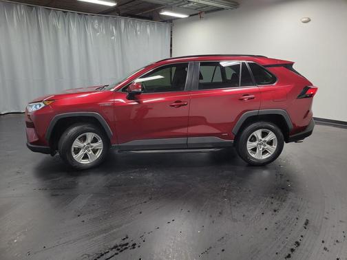 2020 Toyota RAV4 Hybrid XLE