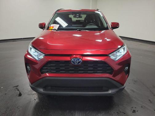 2020 Toyota RAV4 Hybrid XLE