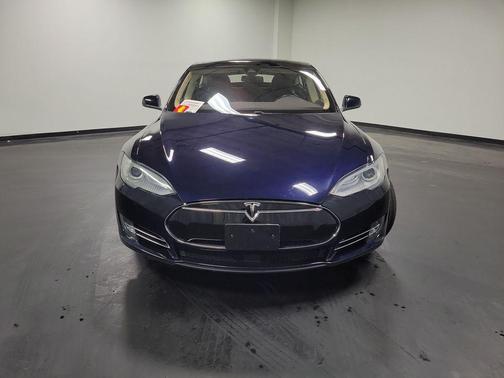 2015 Tesla Model S 85D