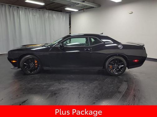Pitch Black Clearcoat 2023 Dodge Challenger GT