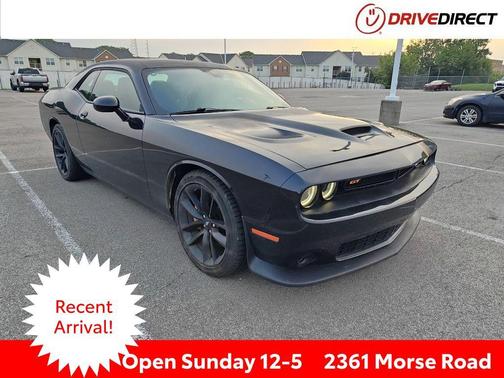Pitch Black Clearcoat 2023 Dodge Challenger GT