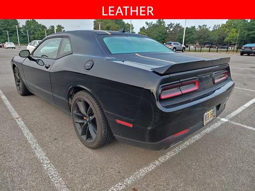 Pitch Black Clearcoat 2023 Dodge Challenger GT