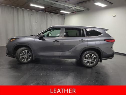 2023 Toyota Highlander Hybrid XLE