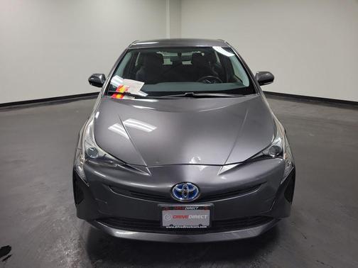 2016 Toyota Prius Three