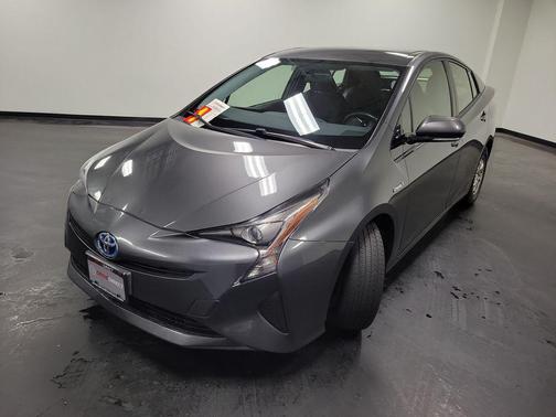 2016 Toyota Prius Three