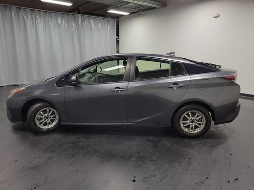 2016 Toyota Prius Three