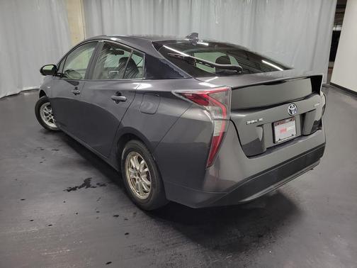 2016 Toyota Prius Three