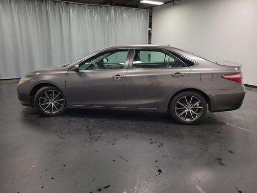 2016 Toyota Camry XSE