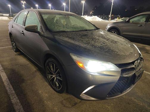 2016 Toyota Camry XSE