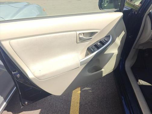 2014 Toyota Prius Three