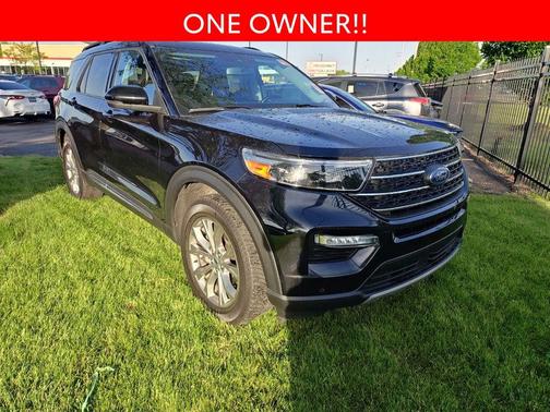 Black Metallic 2024 Ford Explorer XLT