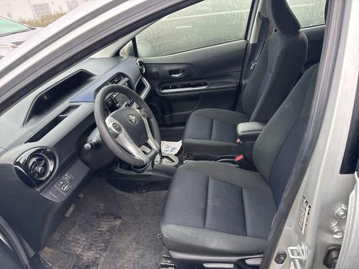 2016 Toyota Prius c Two