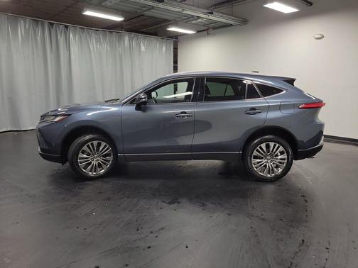 Coastal Gray 2024 Toyota Venza Limited